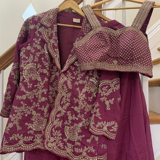 – Jacket, Bustier & Palazzo | The Enhanced Beauty 2-3 Shipping days in USA